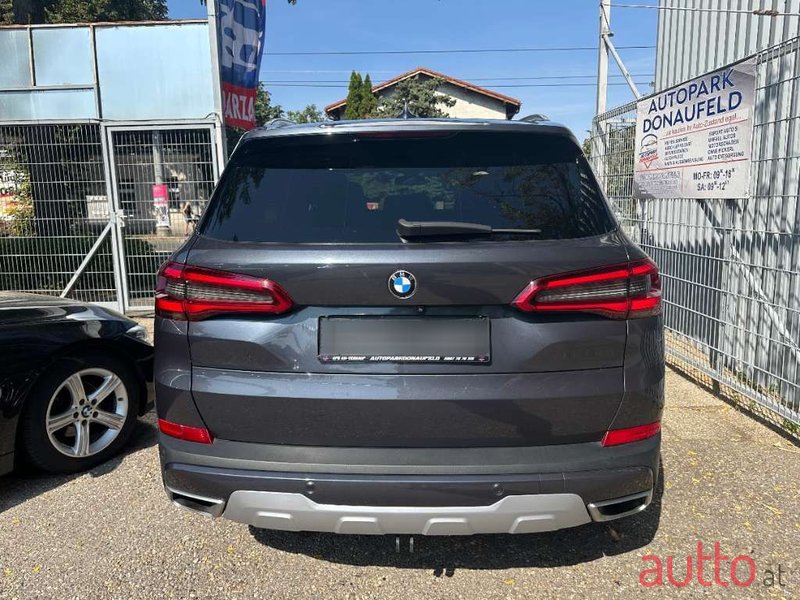 2019' BMW X5 photo #6