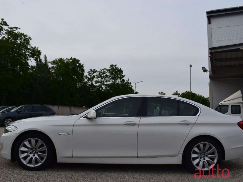2013' BMW 5Er-Reihe photo #6