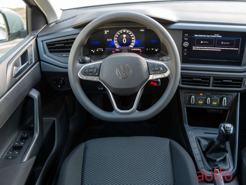 2024' Volkswagen Polo photo #5
