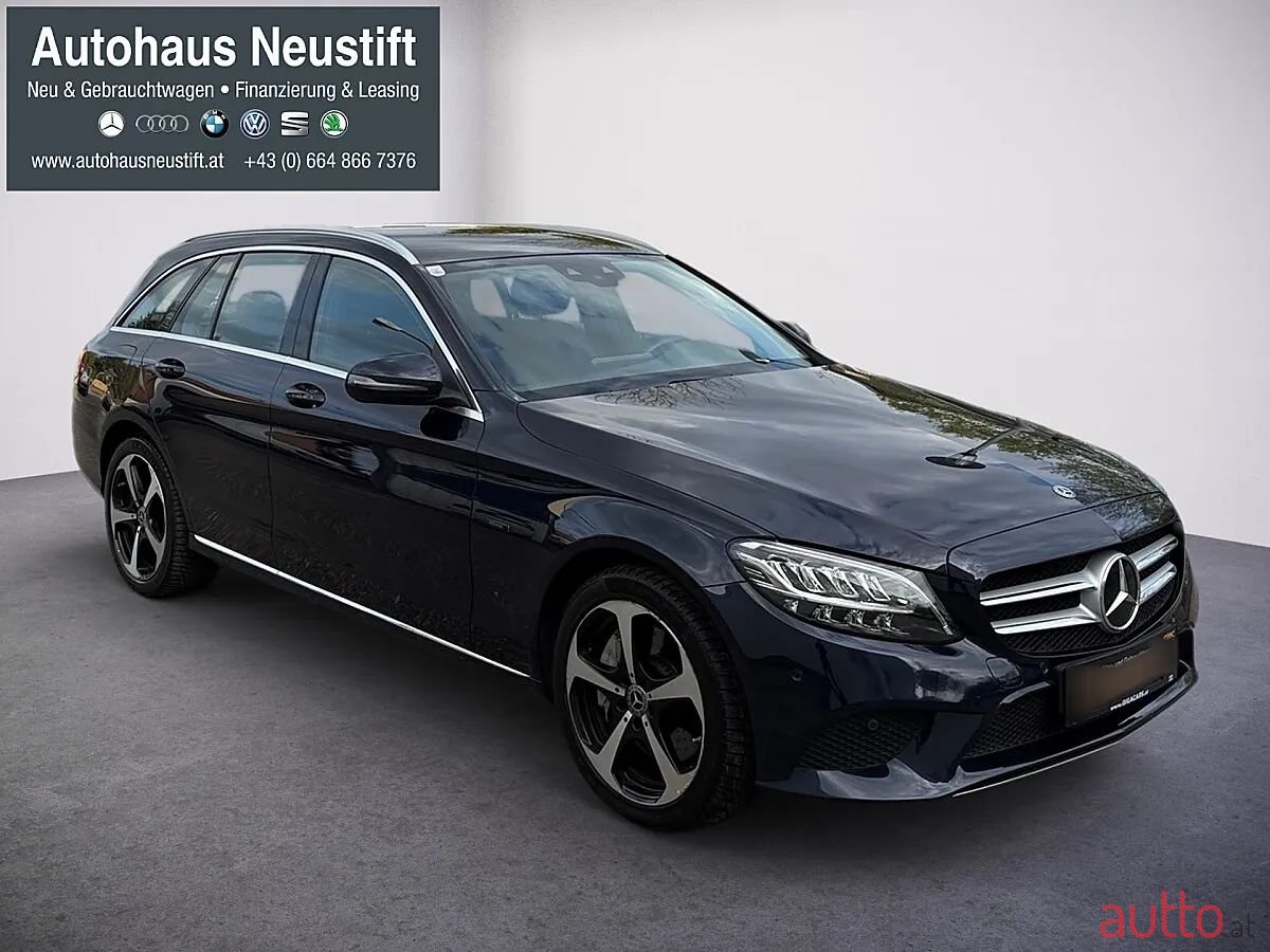 2020' Mercedes-Benz C-Klasse photo #2