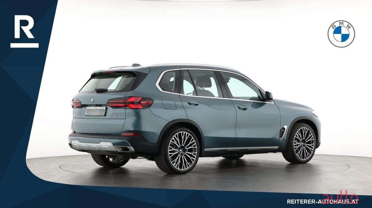 2023' BMW X5 photo #6