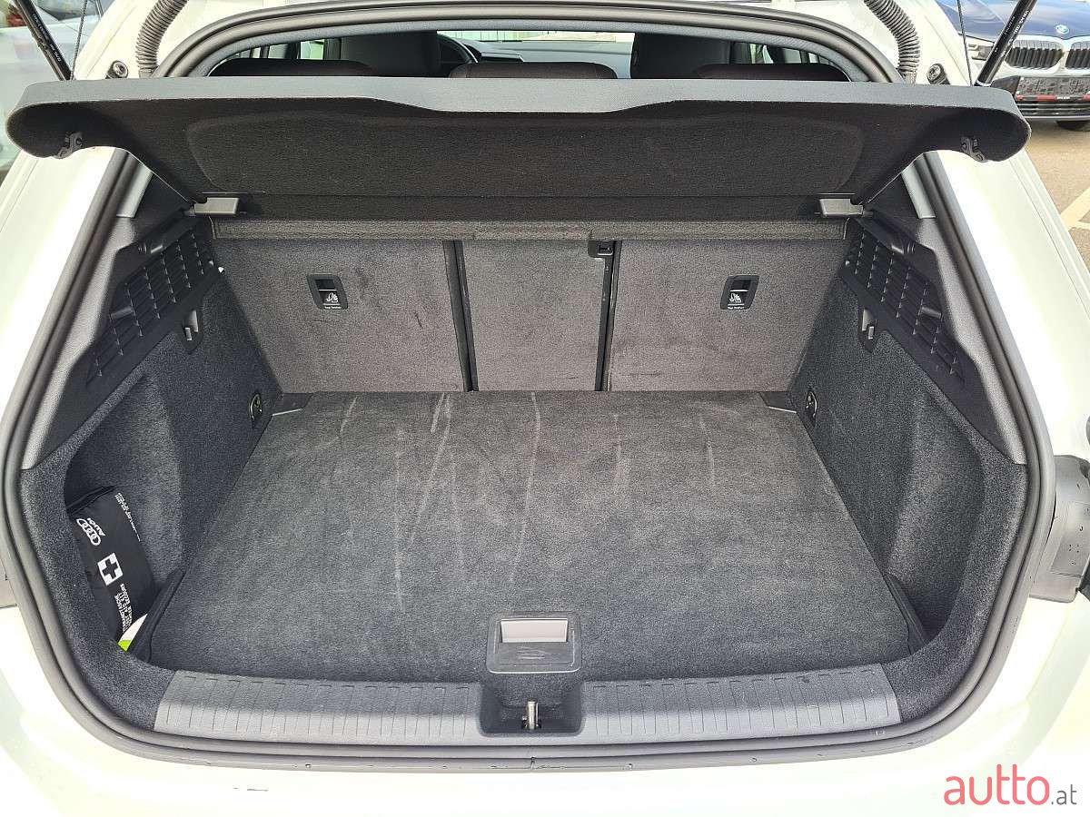 2022' Audi A3 photo #5