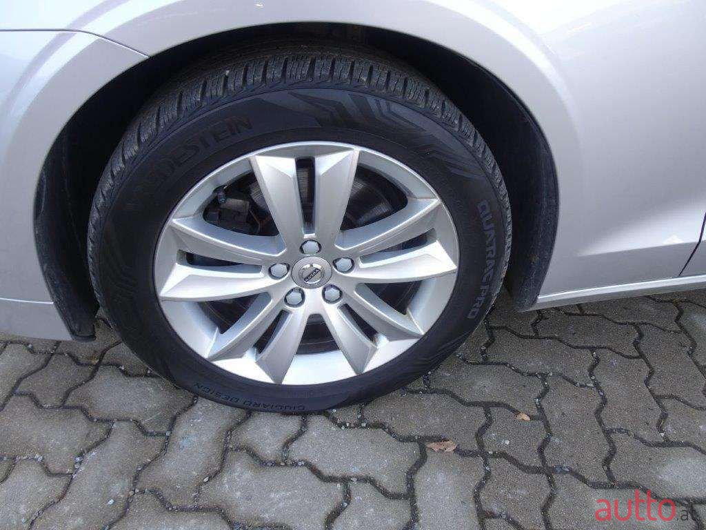 2021' Volvo V60 photo #5