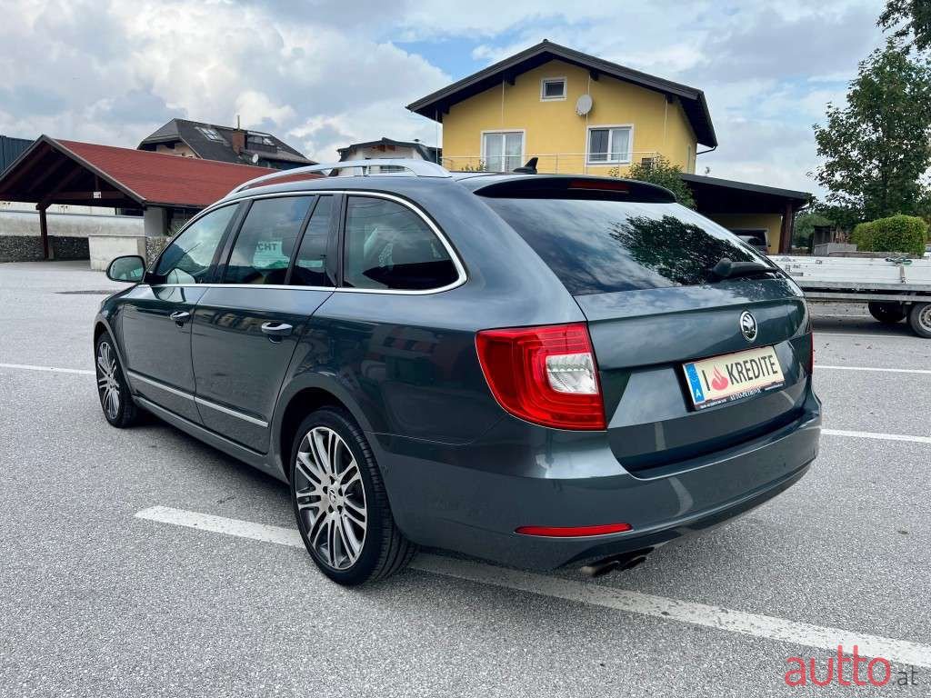 2015' Skoda Superb photo #6