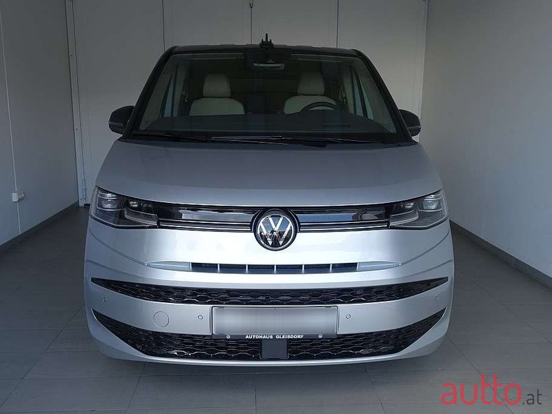 2024' Volkswagen Multivan photo #2