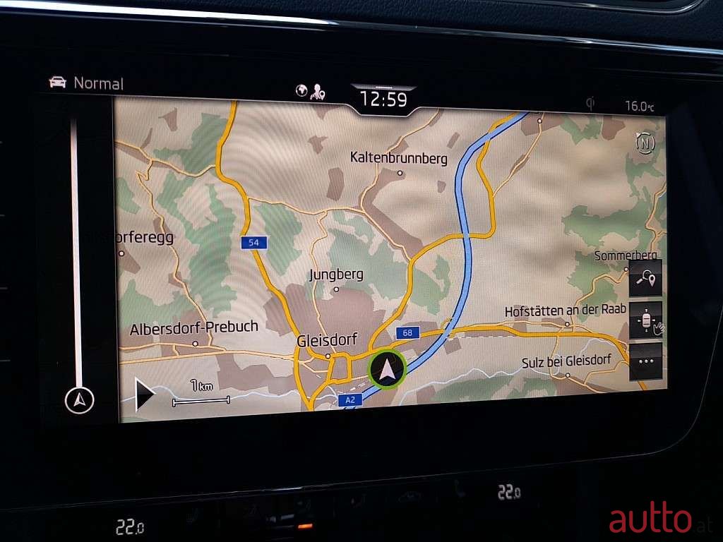 2021' Skoda Superb photo #4