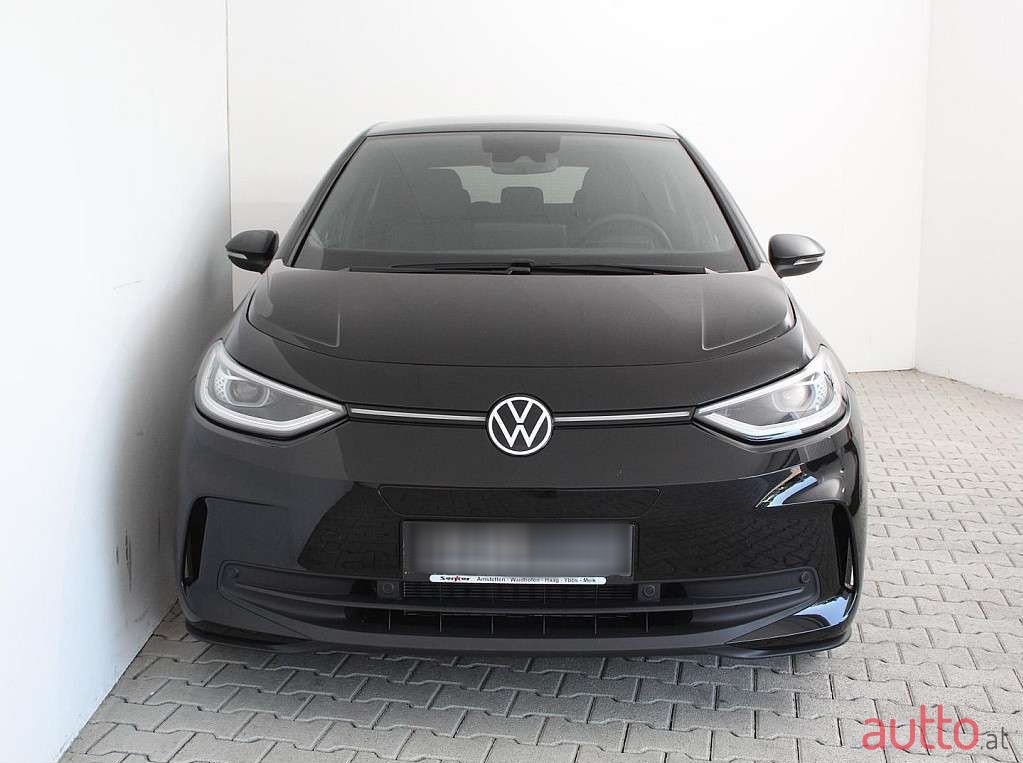 2023' Volkswagen ID.3 photo #2