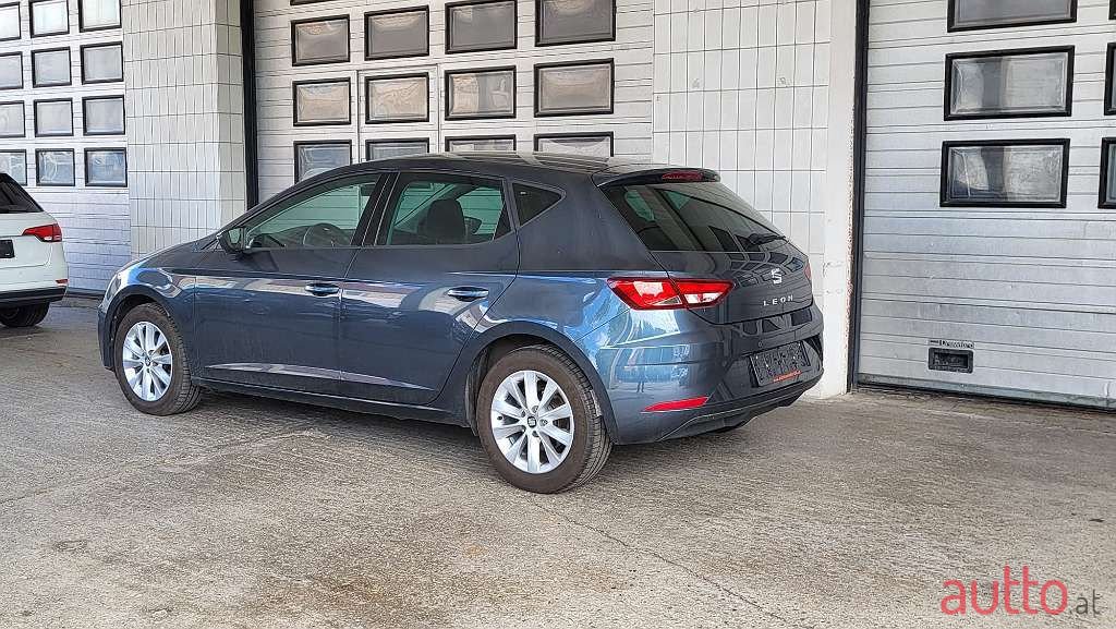 2019' SEAT Leon photo #2