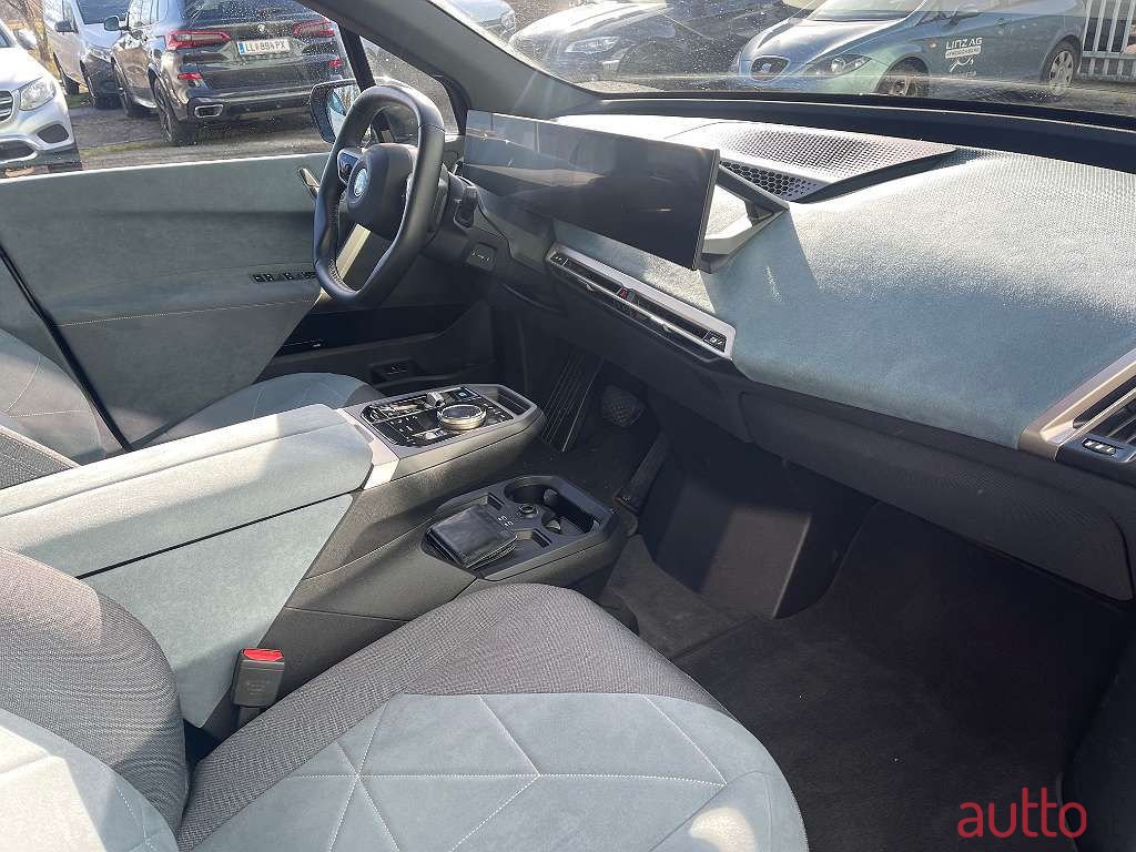 2022' BMW Ix photo #6