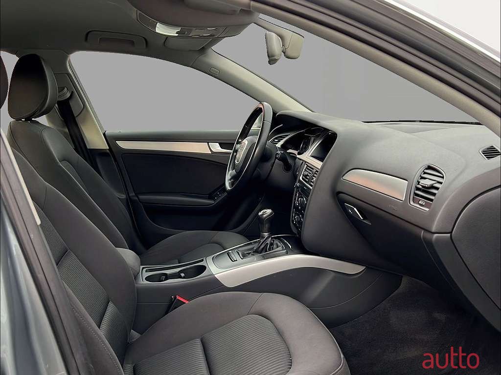 2009' Audi A4 photo #4