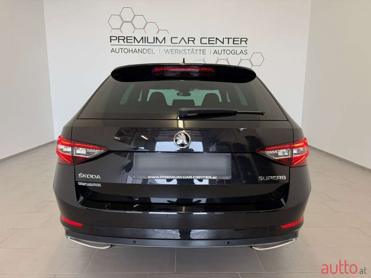 2019' Skoda Superb photo #5
