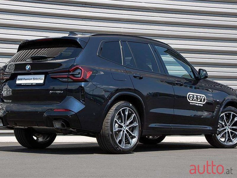 2022' BMW X3 photo #3