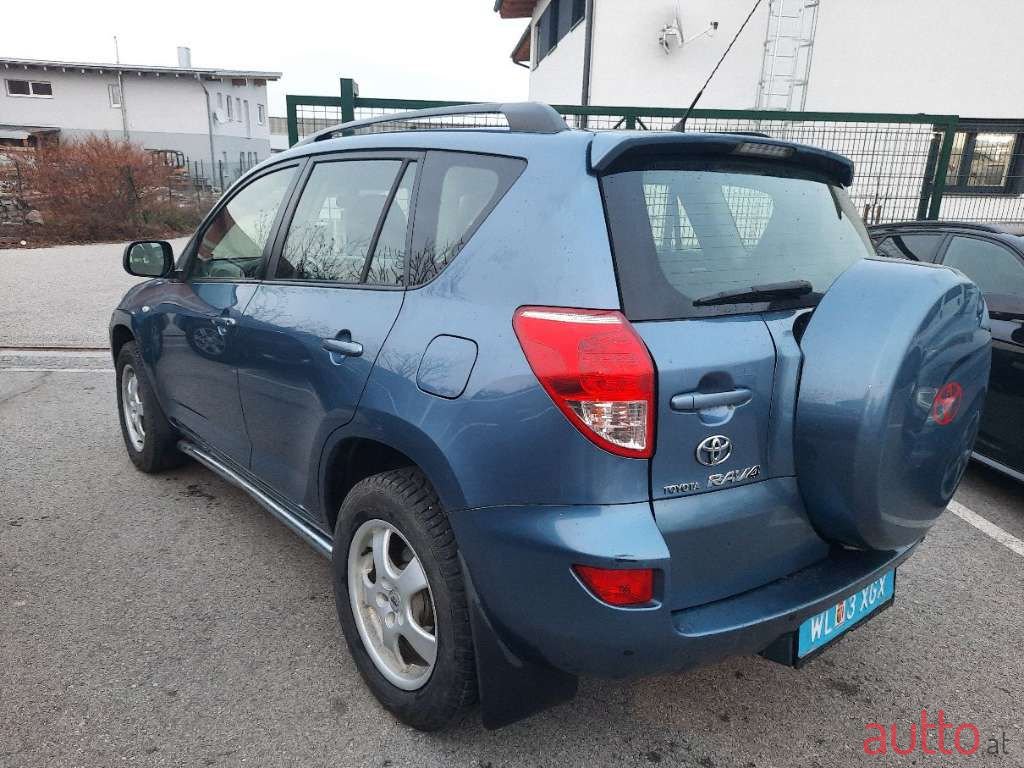 2007' Toyota RAV4 photo #2
