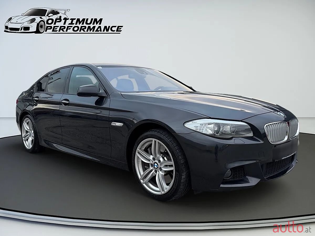 2011' BMW 5Er-Reihe photo #2