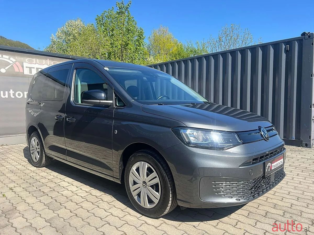 2021' Volkswagen Caddy photo #2