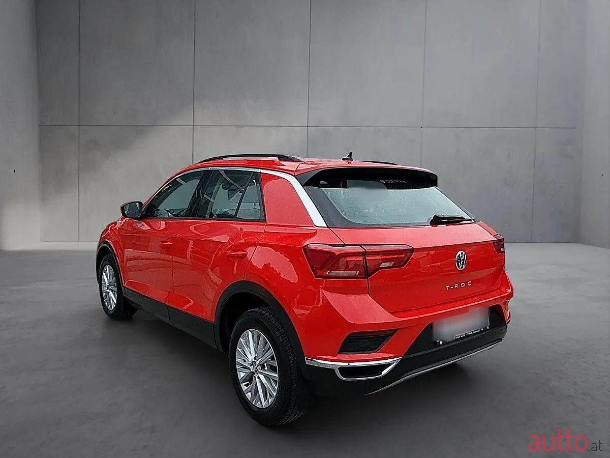 2018' Volkswagen T-Roc photo #4