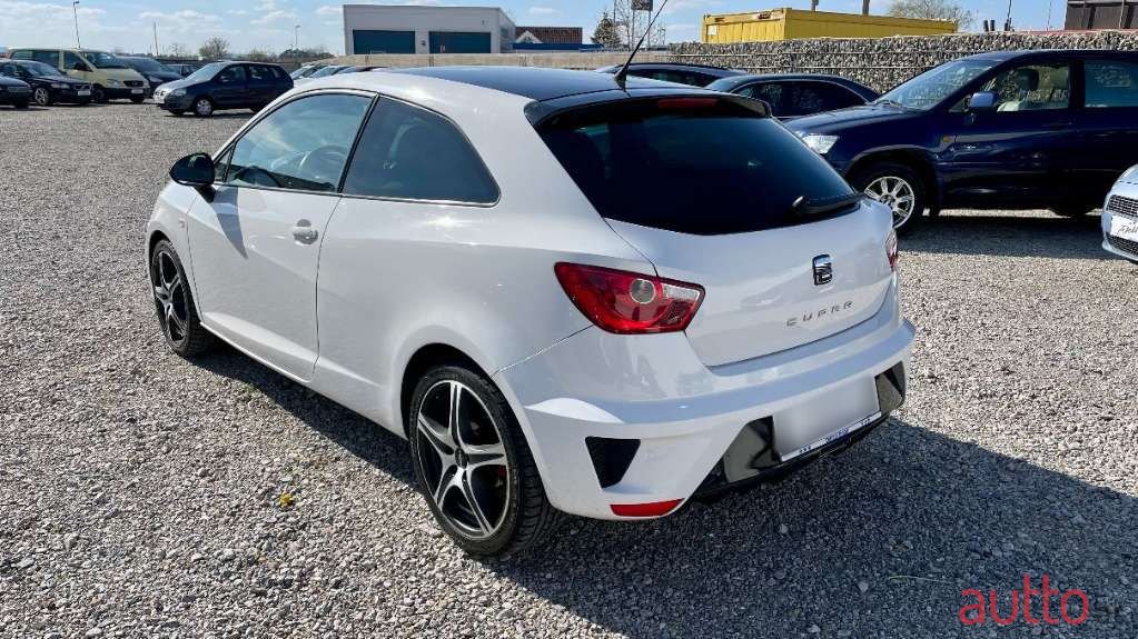 2009' SEAT Ibiza photo #2