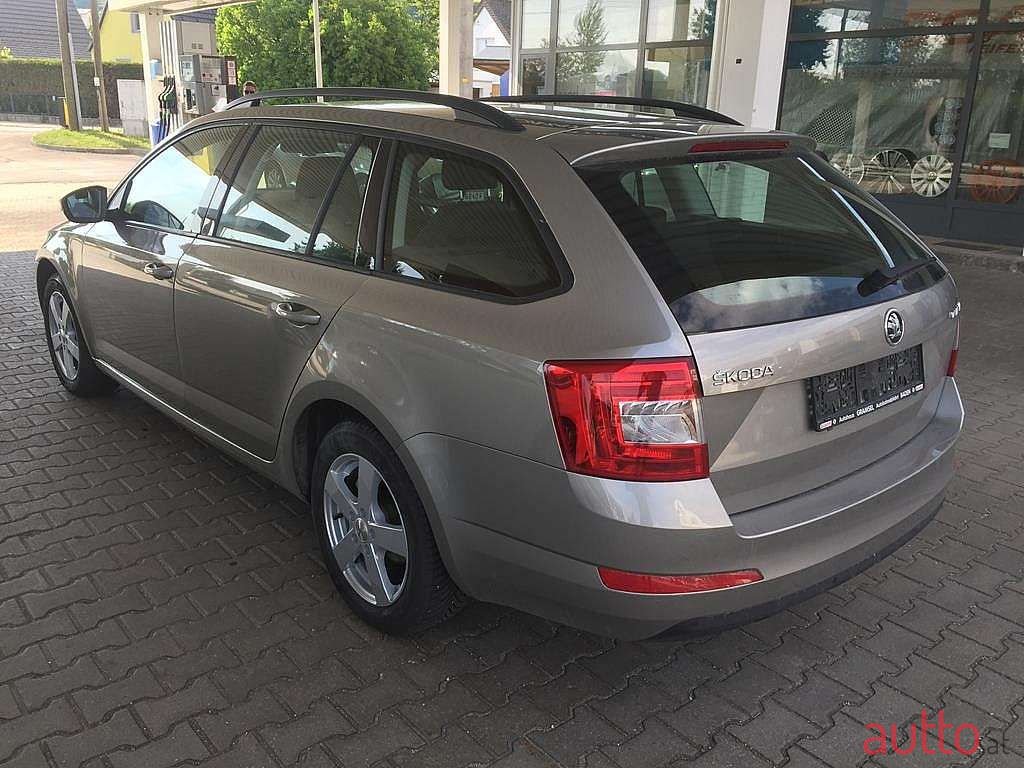2015' Skoda Octavia photo #3