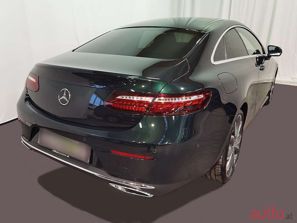 2020' Mercedes-Benz E-Klasse photo #2