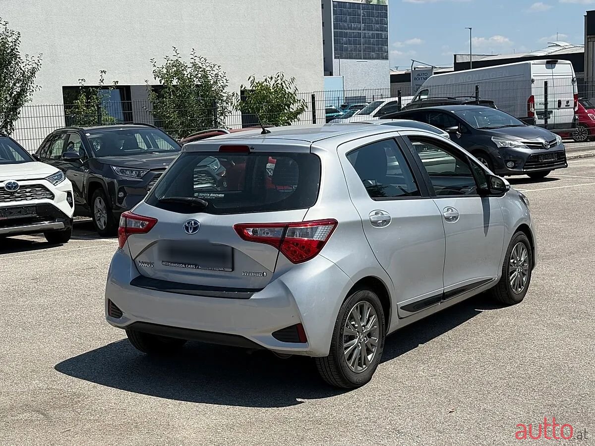 2018' Toyota Yaris photo #3