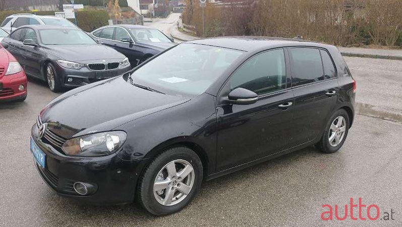 2010' Volkswagen Golf photo #1