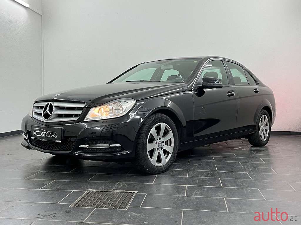 2014' Mercedes-Benz C-Klasse photo #5