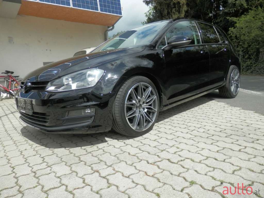 2014' Volkswagen Golf photo #1