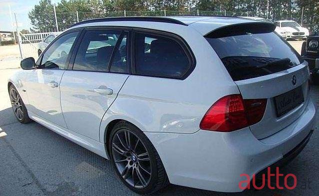 2011' BMW 3Er-Reihe photo #1