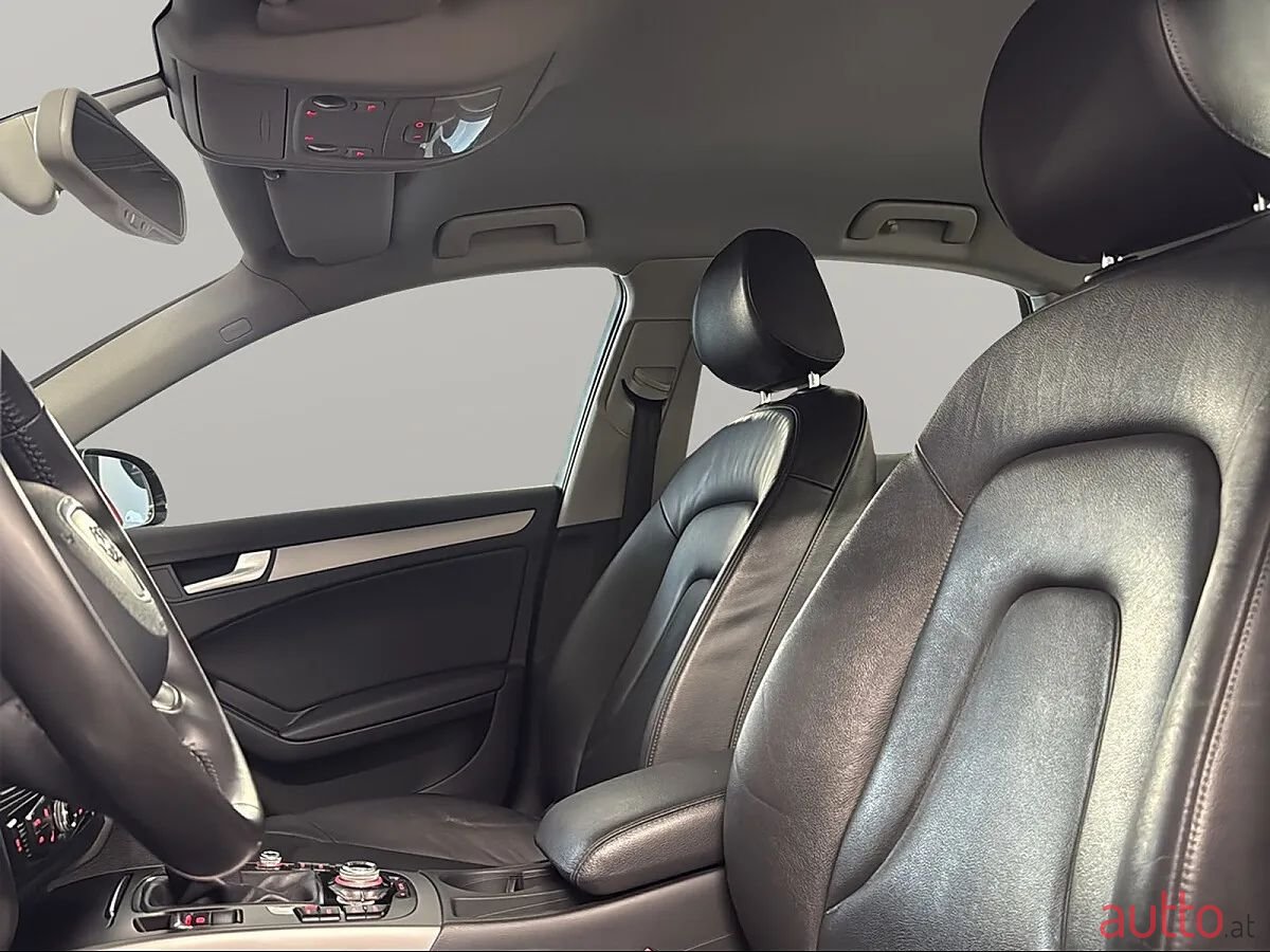 2012' Audi A4 photo #3