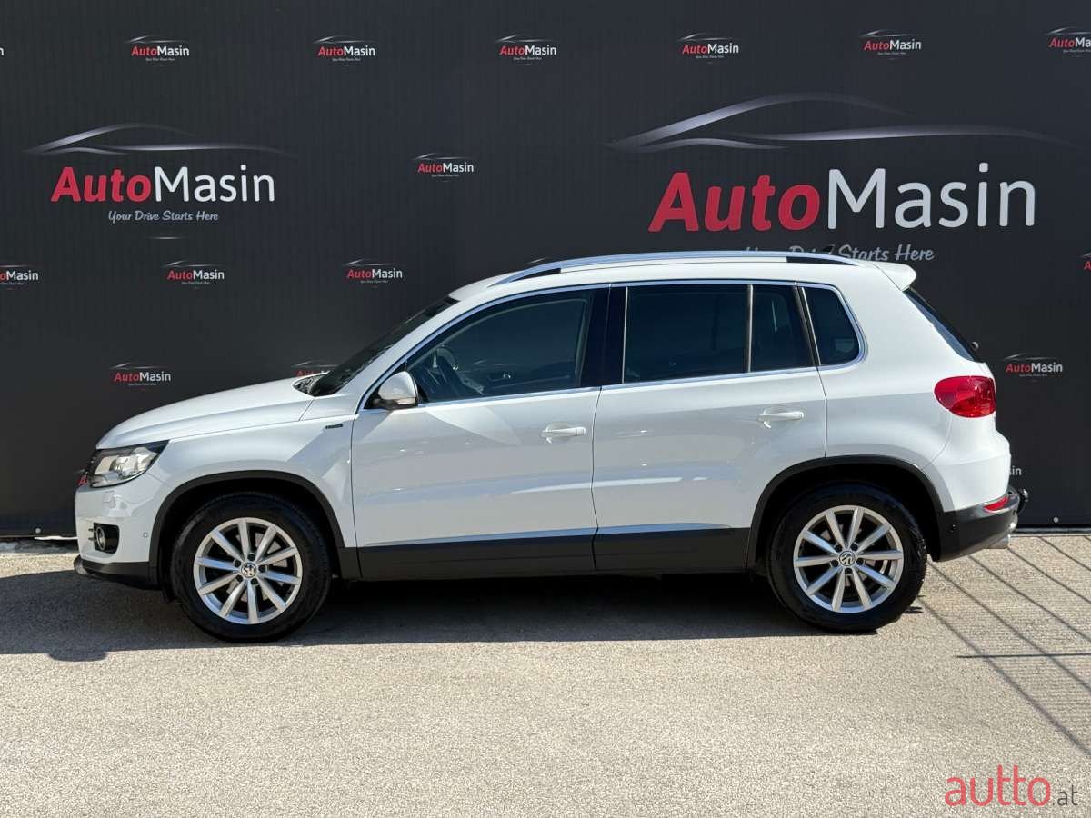 2016' Volkswagen Tiguan photo #6