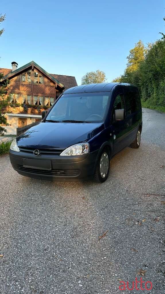 2008' Opel Combo photo #1