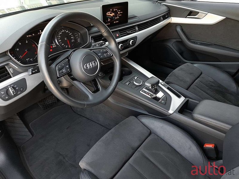 2019' Audi A4 photo #3