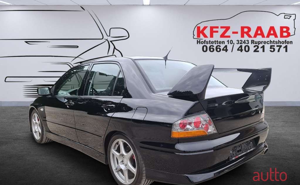 2005' Mitsubishi Lancer photo #2