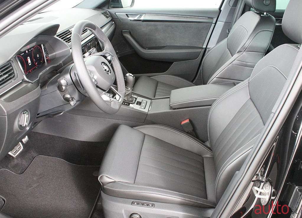 2023' Skoda Superb photo #3