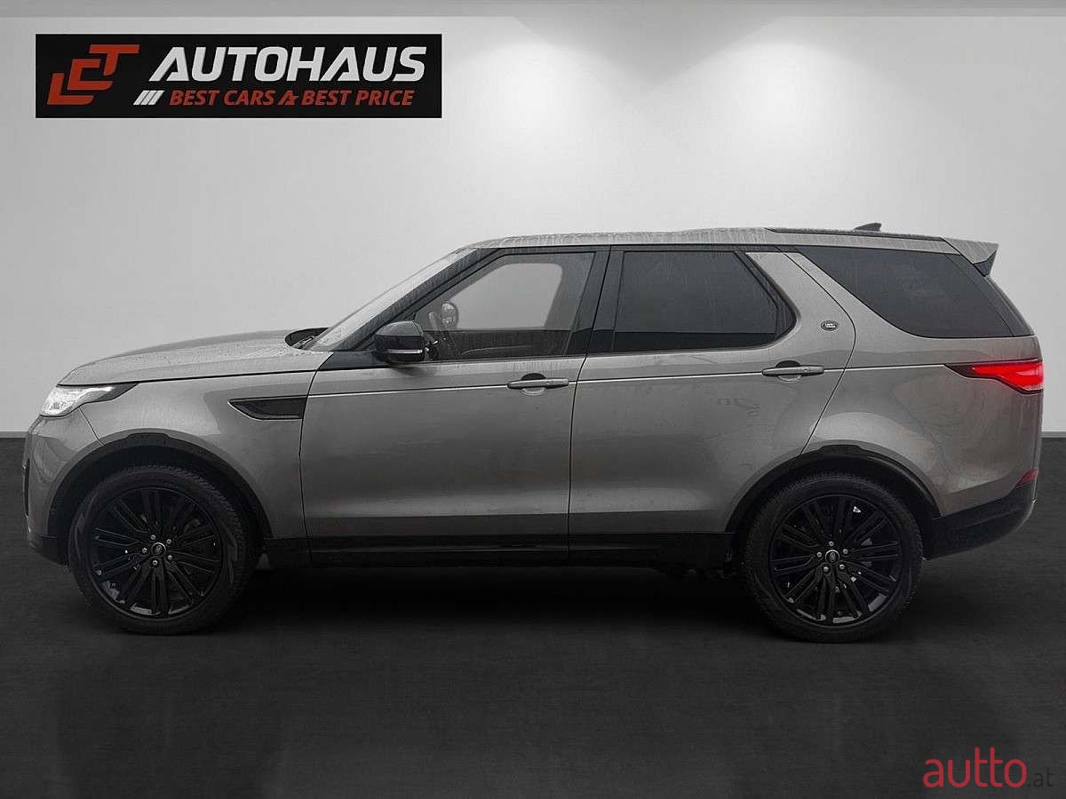 2020' Land Rover Discovery photo #2