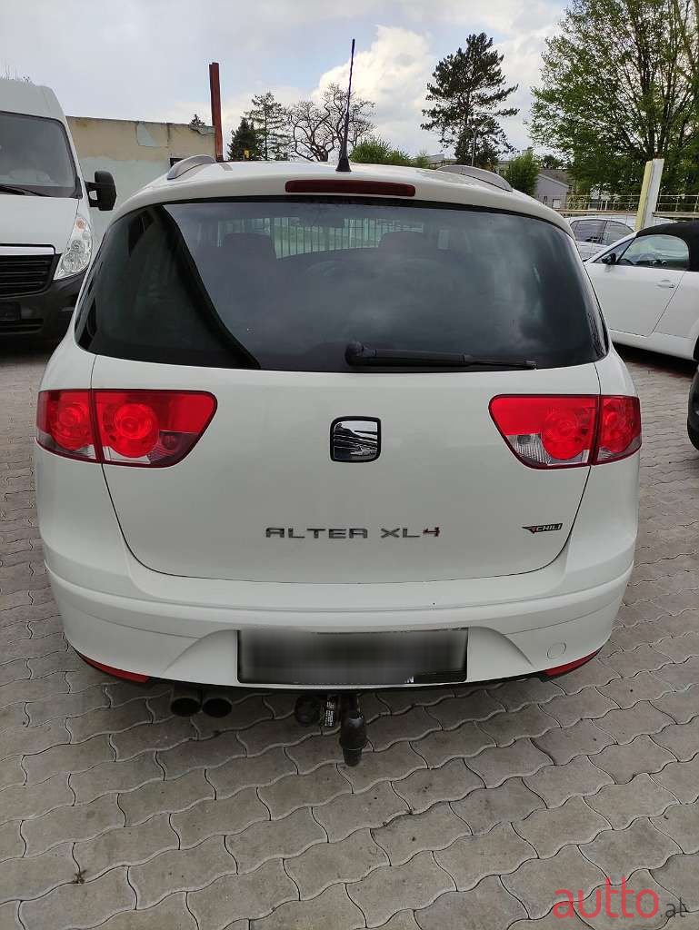 2013' SEAT Altea XL photo #6