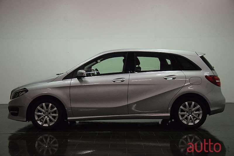 2015' Mercedes-Benz B-Klasse photo #4