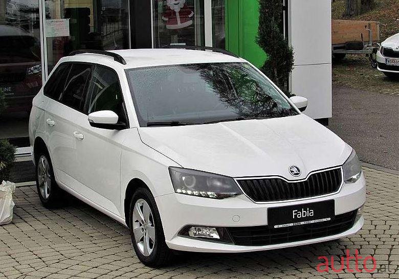 2016' Skoda Fabia photo #1