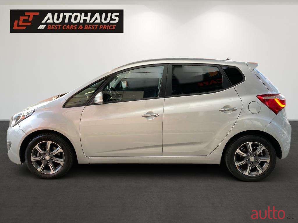 2018' Hyundai ix20 photo #2