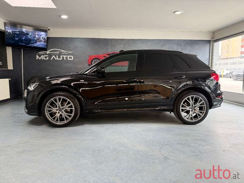 2021' Audi Q3 photo #3