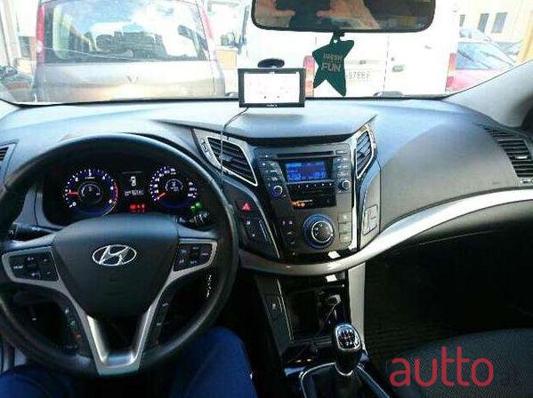 2011' Hyundai i40 photo #5