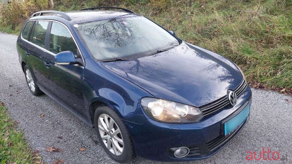 2013' Volkswagen Golf photo #3