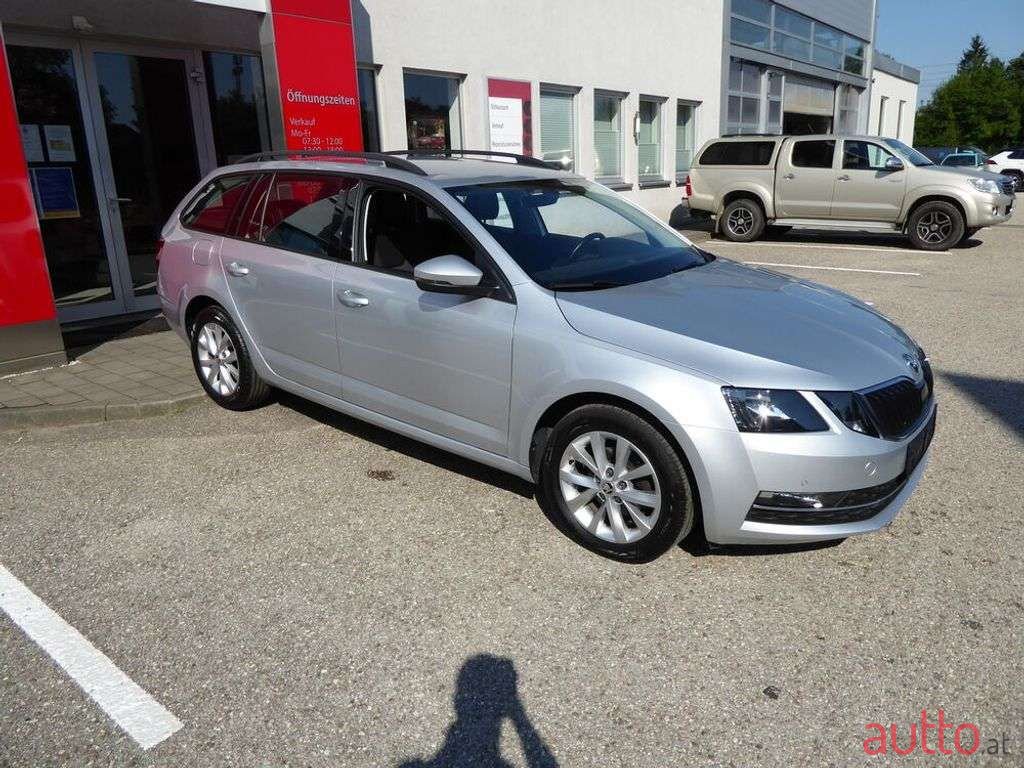 2018' Skoda Octavia photo #6