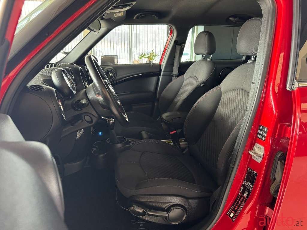 2017' MINI Countryman photo #5