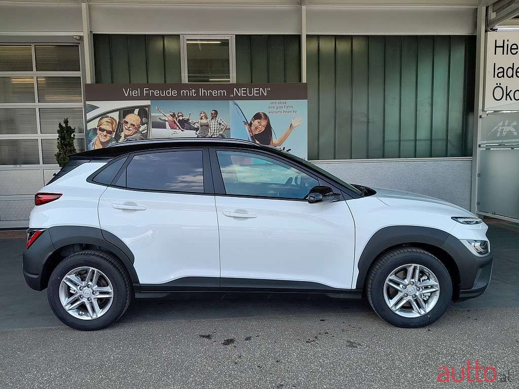 2023' Hyundai Kona photo #3