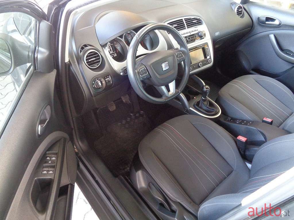 2013' SEAT Altea XL photo #5