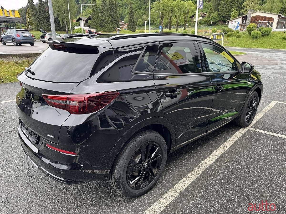 2024' Opel Grandland photo #5