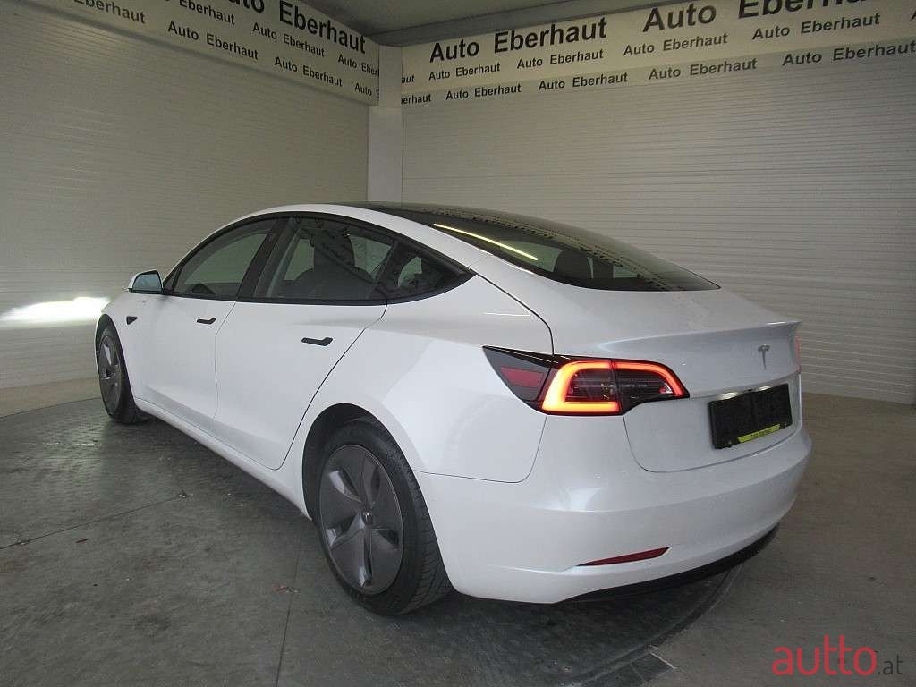 2021' Tesla Model 3 photo #3