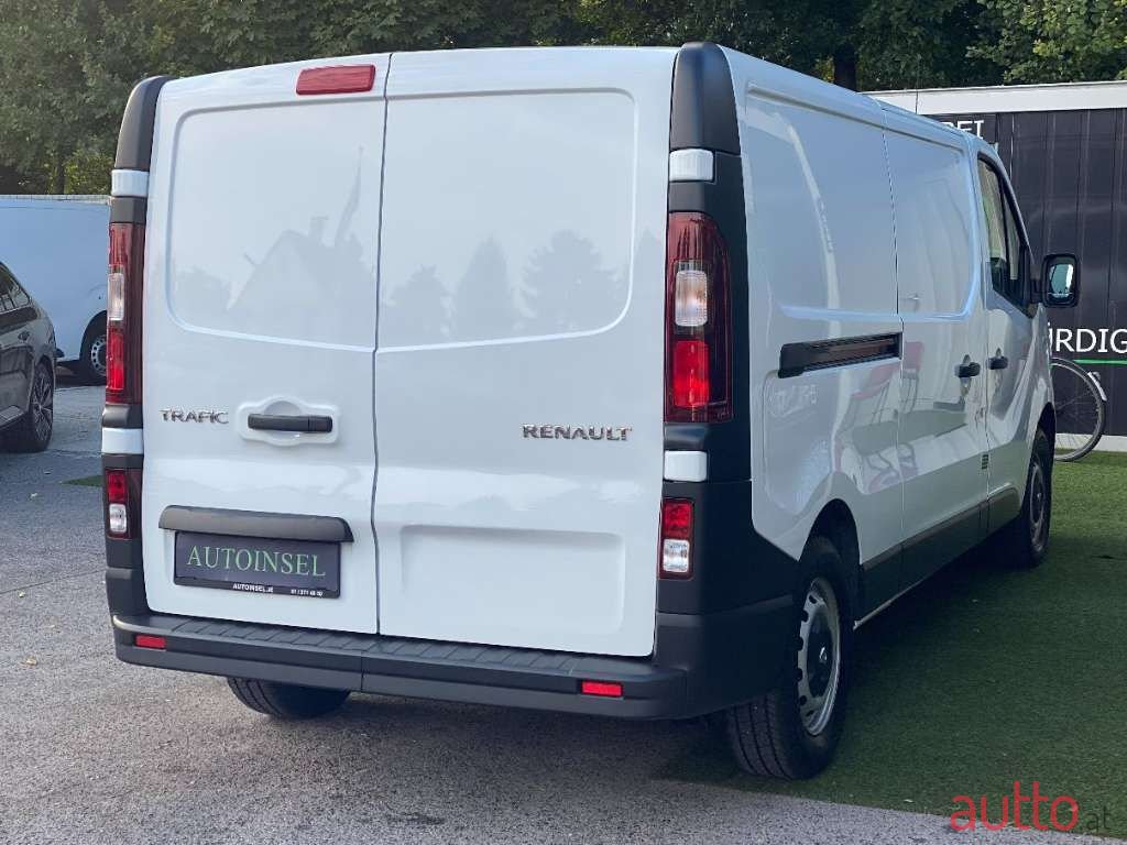 2020' Renault Trafic photo #3