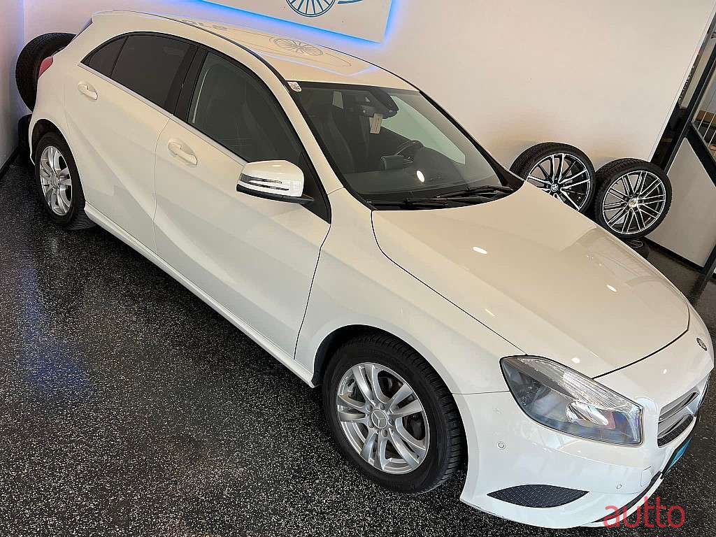 2013' Mercedes-Benz A-Klasse photo #6